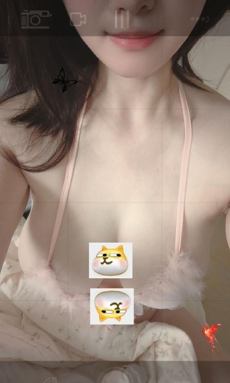 肤白性感F杯小姐姐
