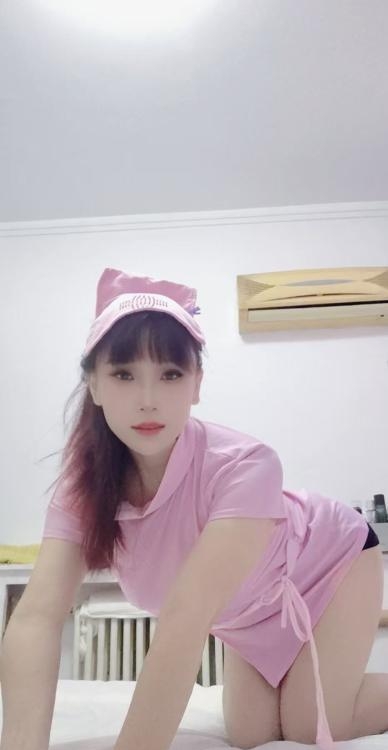 制服少妇