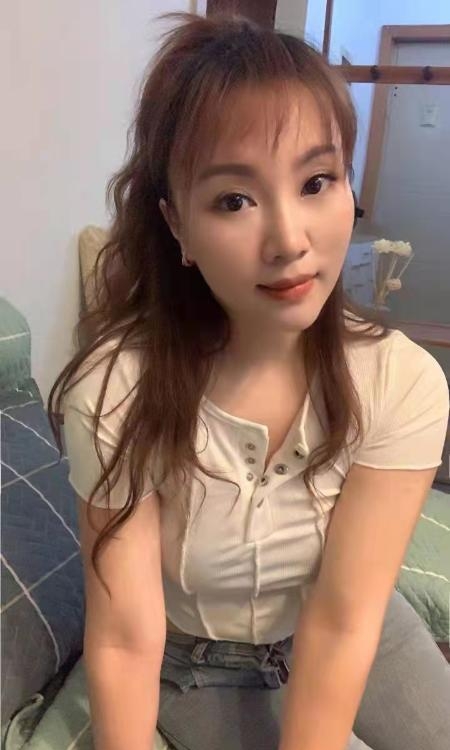 一字马小姐姐