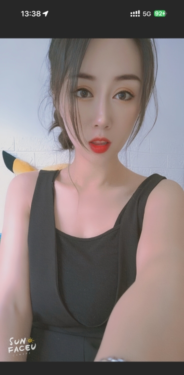 主打服务的静静