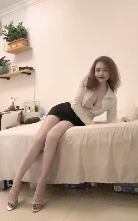 爆乳风骚少妇