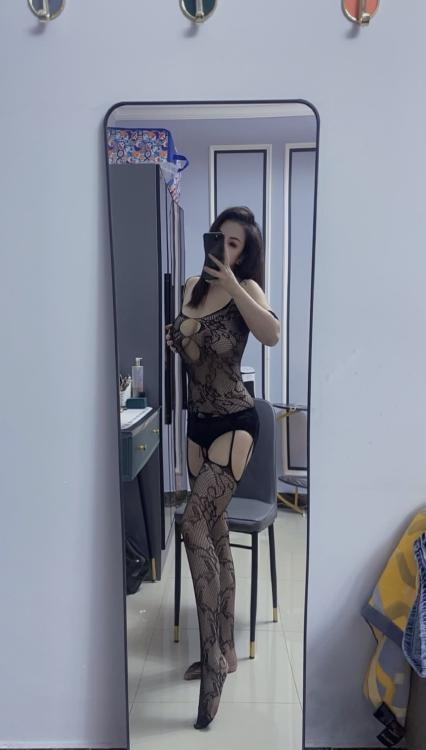 越秀波霸
